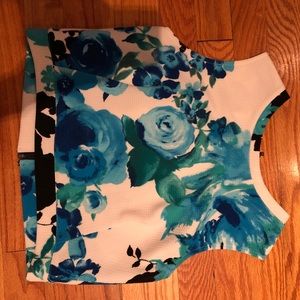 FLORAL CROP TOP
